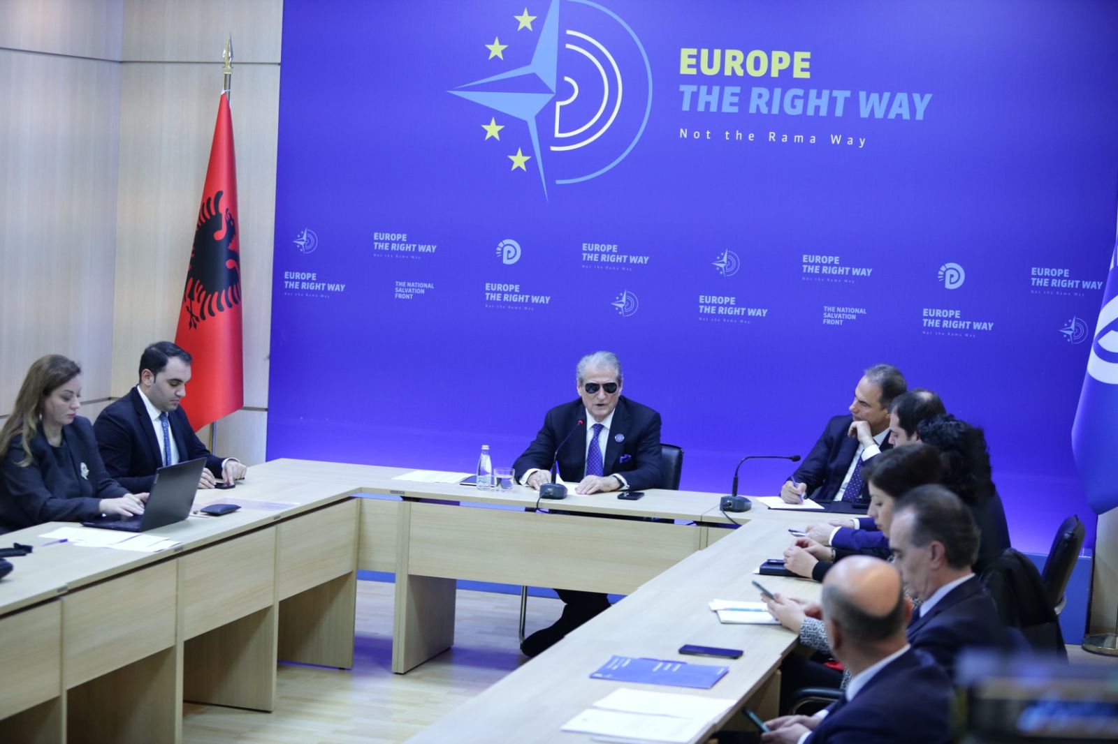 Berisha komenton primaret, a duhet të ketë lobim gjatë garës, kush mund të lobojë