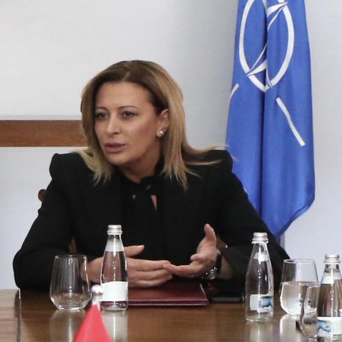 Reagimi i Dallendyshe Bicit: Nuk kam mbajtur dhe nuk mbaj përgjegjësi për askënd se çfarë thotë
