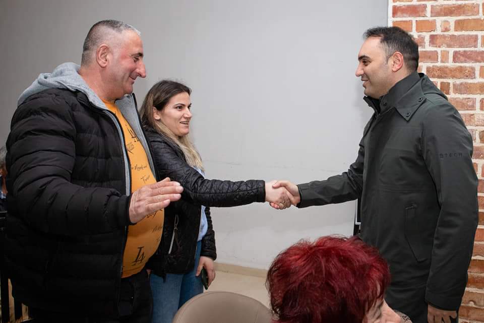 Kandidati për Bashkinë e Tiranës Belind Këlliçi takim me banorët në Farkë: Do të rikthehemi me një paketë zgjidhjesh afatshkurtra