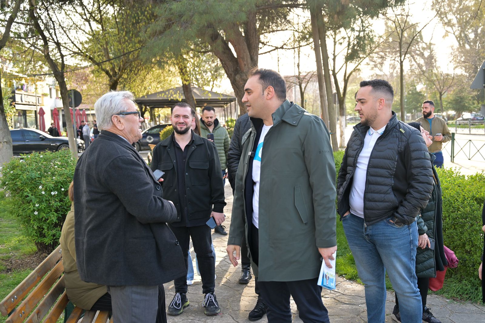 Kostoja e lartë e jetesës, qytetarët mirëpresin projektin e Belind Këlliçit për transportin publik falas