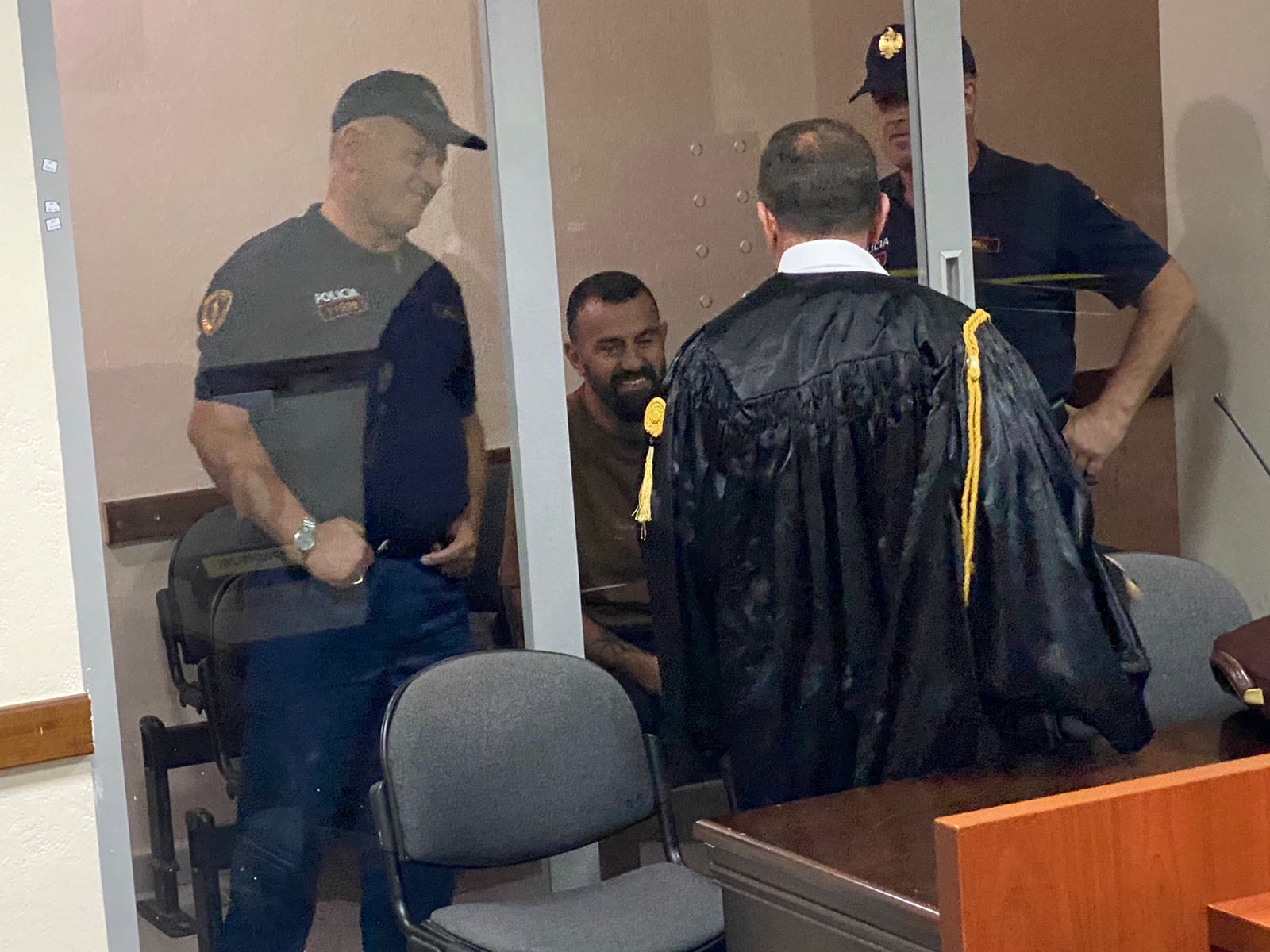 Pamjet e Valter Bamit në kafazin e gjykatës, dyshimet për atentatin