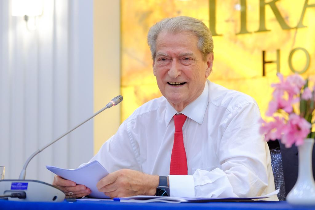 Berisha zbardh 3 burimet për akuzat ndaj tij në non gratan britanike. Tek burimi i tretë Lulzim Basha.