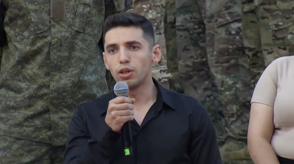 Klinton-ët e Kosovës përshëndesin Bill Klinton