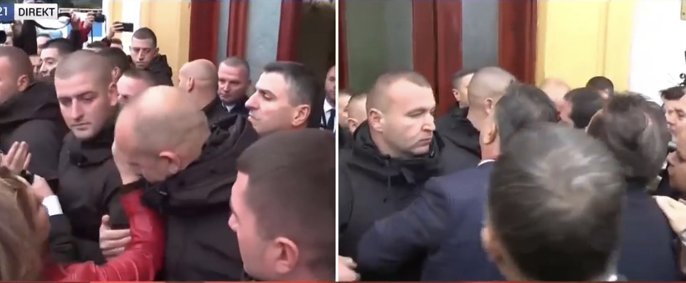 Opozita bllokohet te dera e Parlamentit. Deputetët e PD, strategji tjetër, ndalohen deputetët e qeverisë të hyjnë, debati Bardhi-Xhaçka