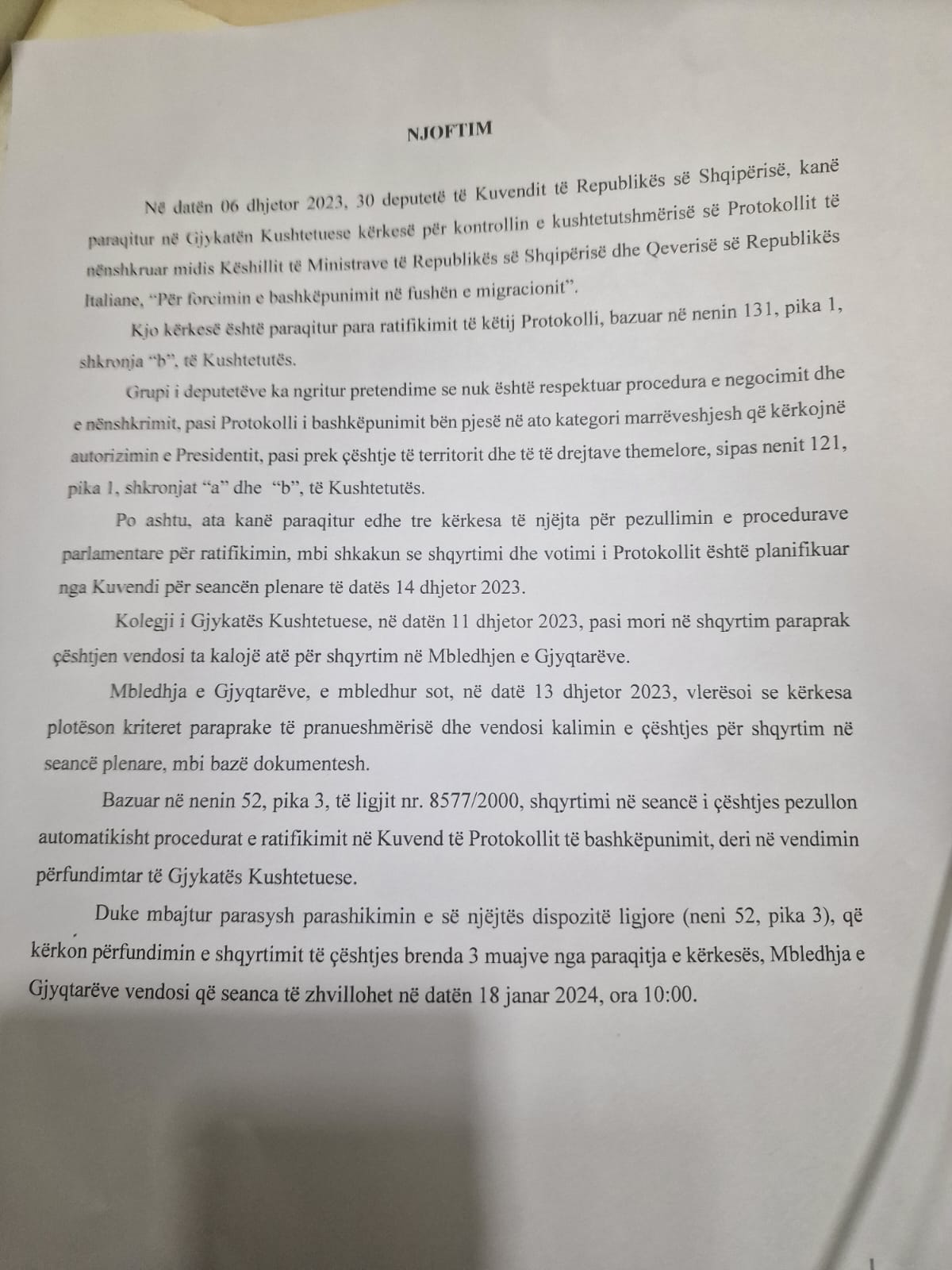 VIDEO/ Gjykata Kushtetuese pezullon marrëveshjen për emigrantët me Italinë