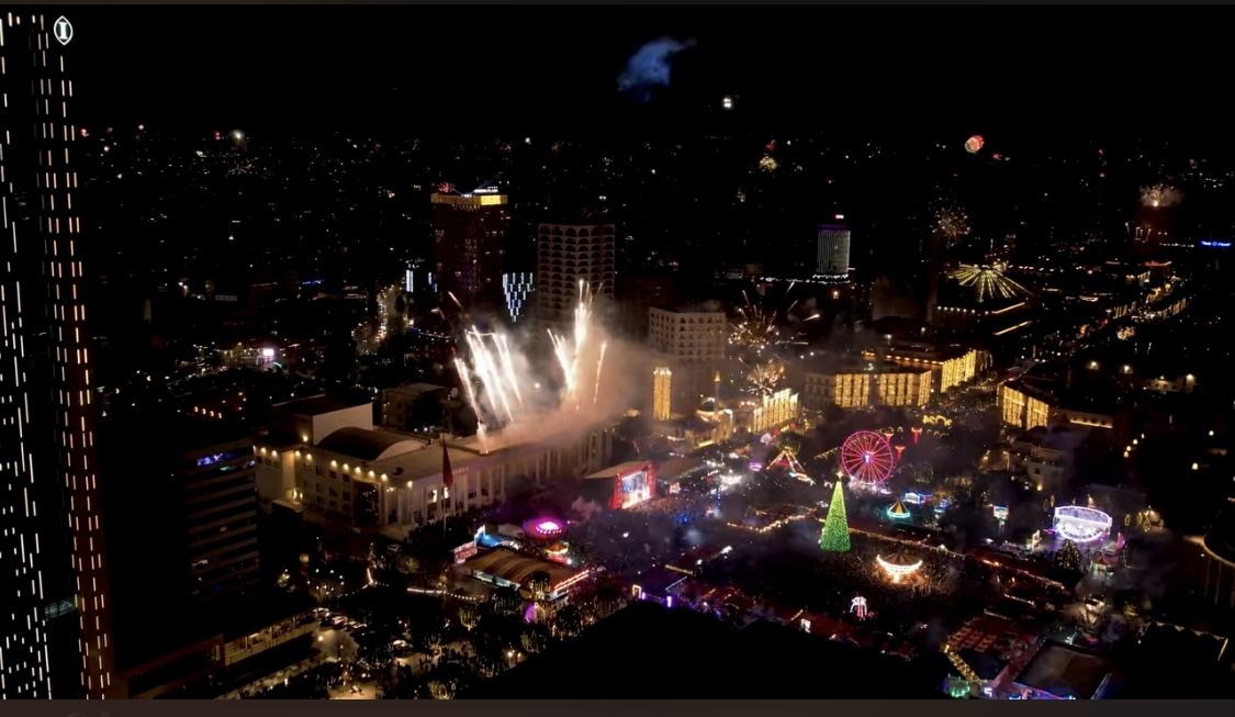 Plagoset me armë një turiste në spektaklin e mesnatës në Tiranë