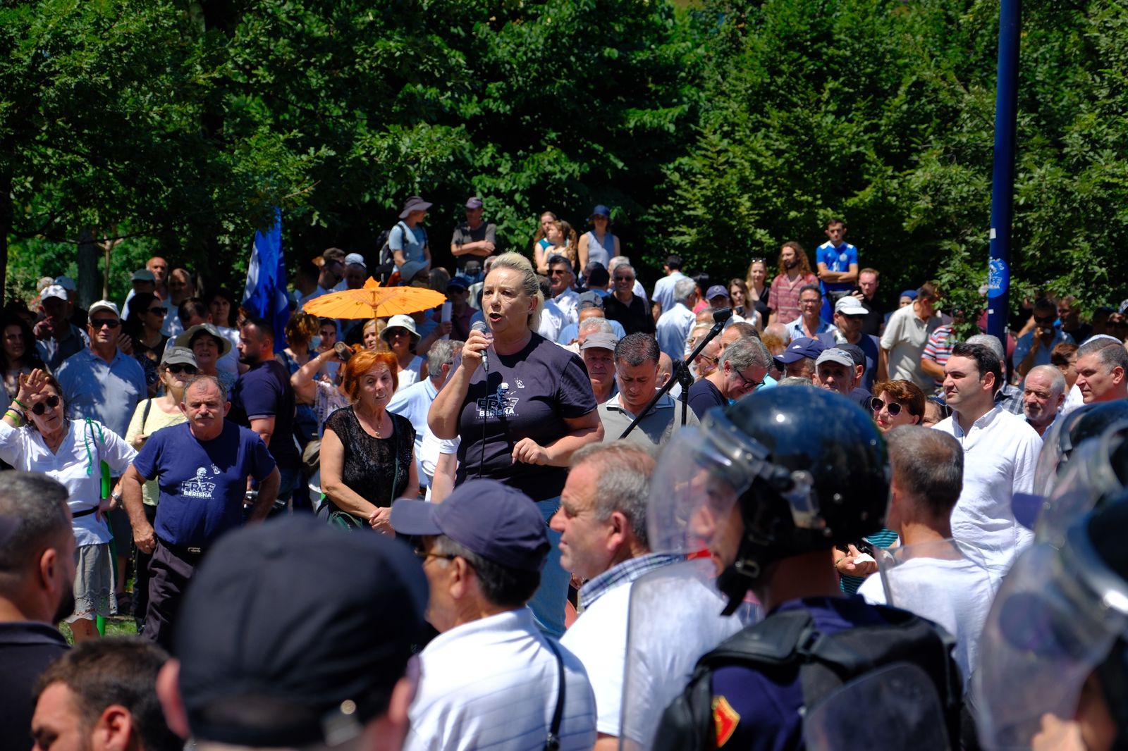 Protesta e 15 te Bashkia e Tiranës: Të ikë Veliaj te kolegët e 5D