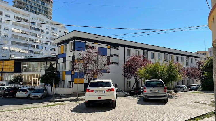 Në grupin e ‘shitësve’ në Durrës edhe drejtori i shkollës së muzikës Jan Kukuzeli