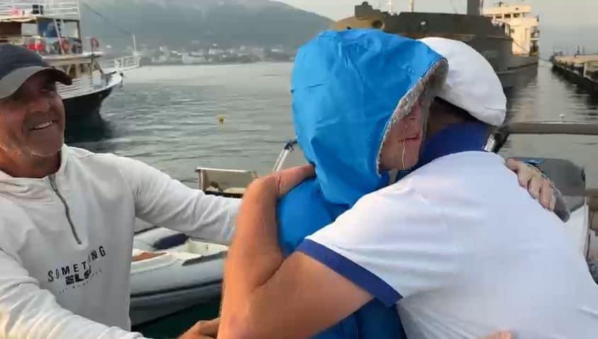 Eva Buzo përshkon me not distancën ujore Shqipëri Itali. Arriti sot në mëngjes në Karaburun