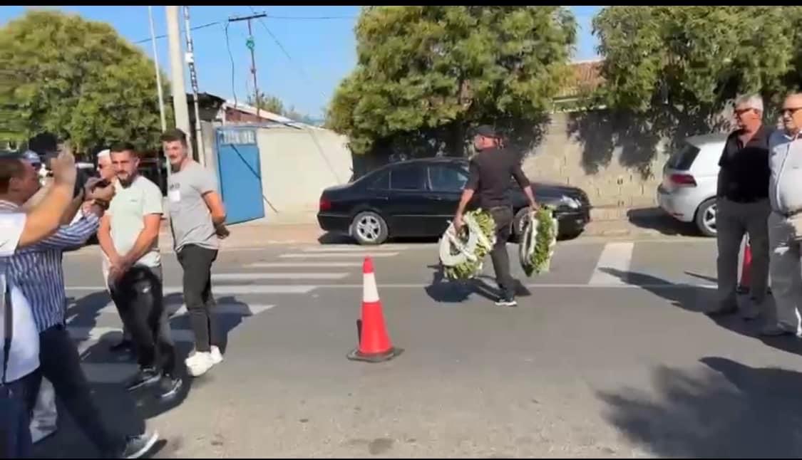 Tensione në Postribë, pasardhësit e familjeve komuniste refuzojnë Benet Becin, 1 në pranga