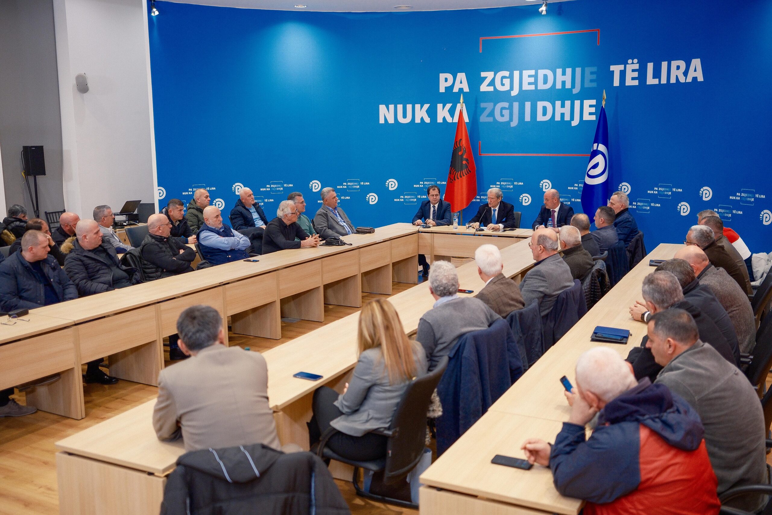 Berisha: Brenda 16 muajve qeverisja e PD do të godasë të gjitha organizatat kriminale