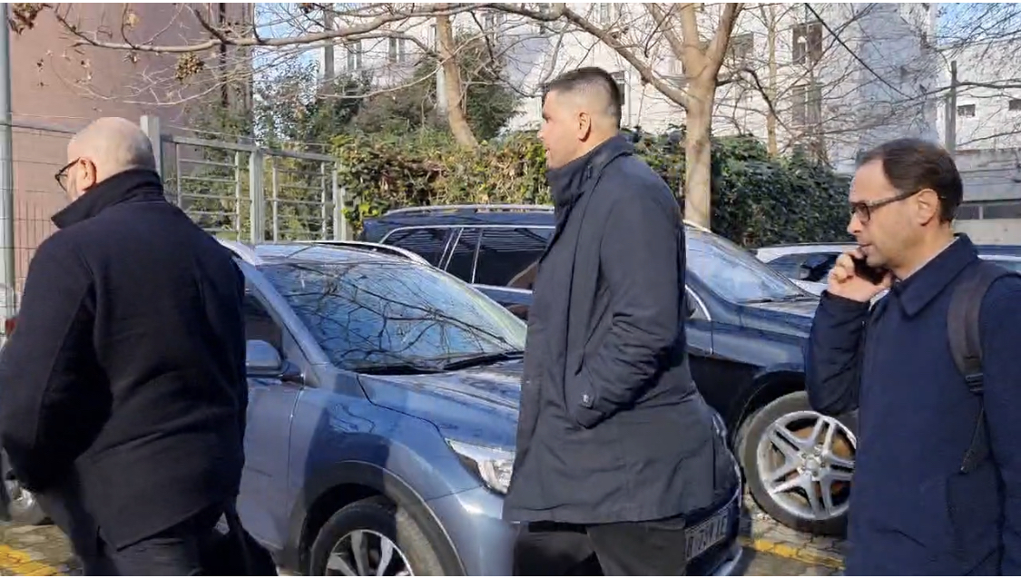 Kreu i bashkisë së Rrogozhinës dënohet me 1 vit burg