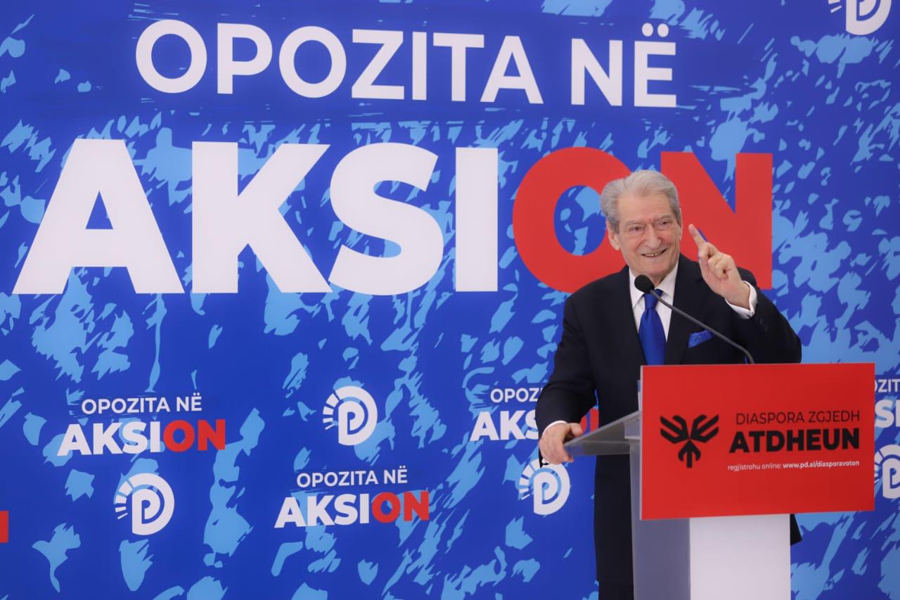 ‘5 ministra u shprehën kundër kanabizimit’, Berisha komenton deklaratën e Ahmetajt për ‘komisionin qeveritar të kanabisit”