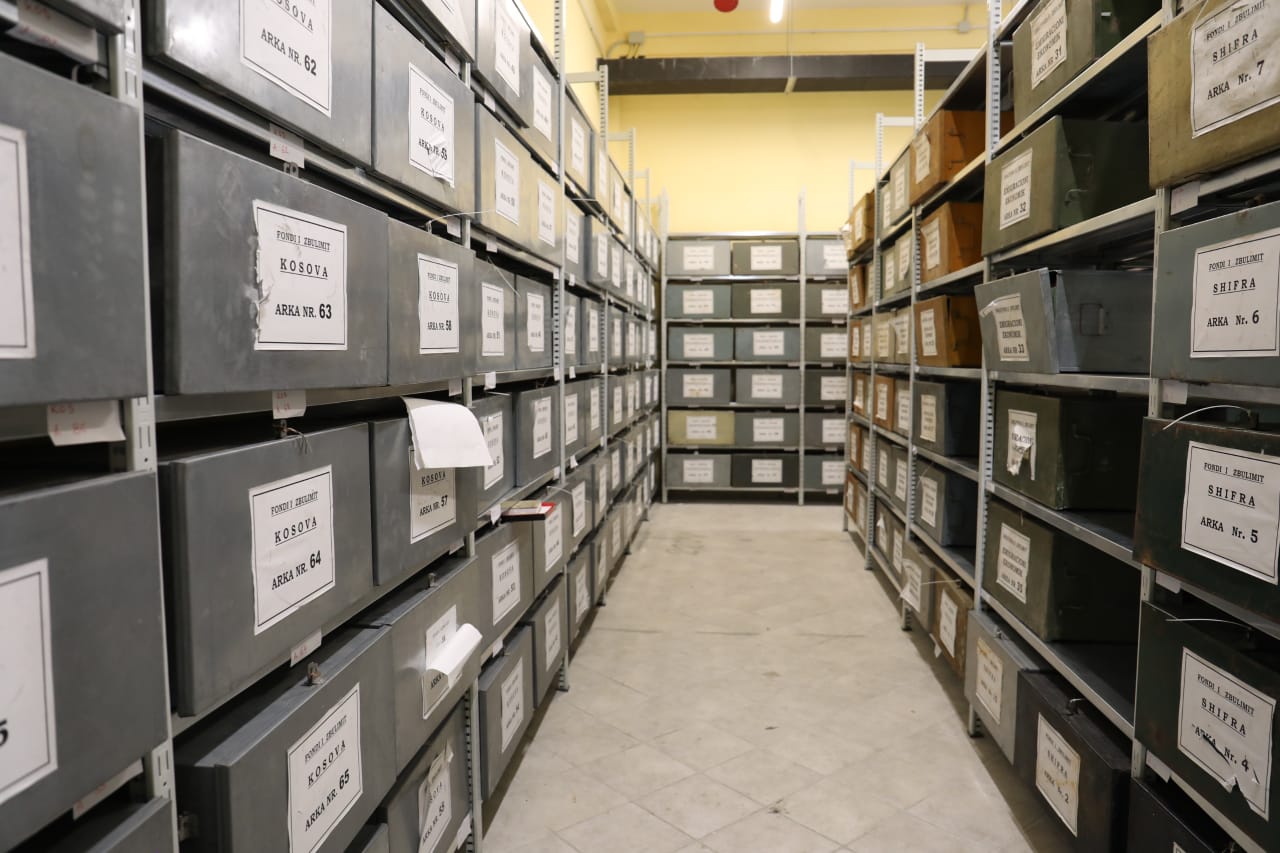 Autoriteti i Dosjeve deklasifikon “Fondin Kosova” të ish Sigurimit të Shtetit