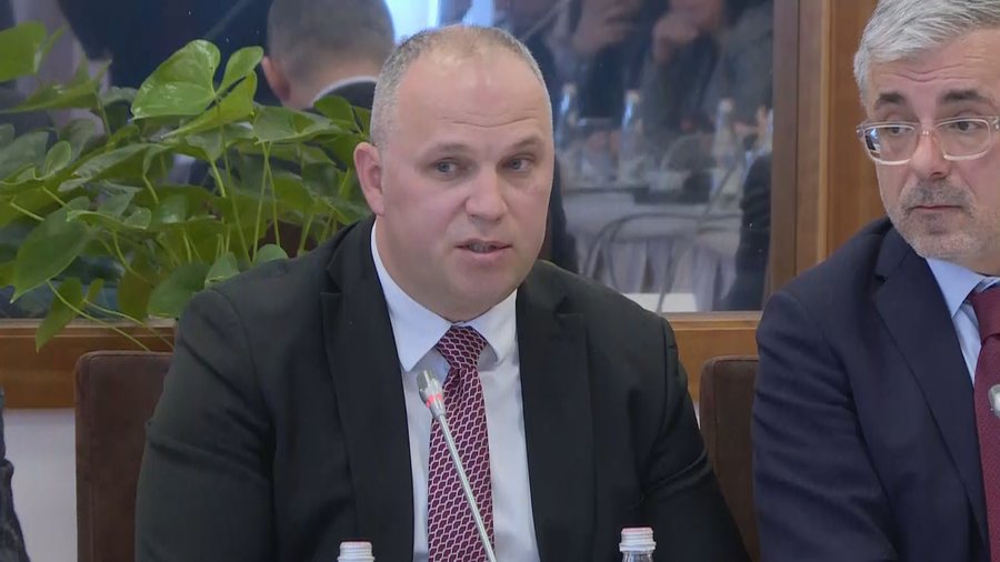 Erion Bani: Nuk mund t’i bëhet gjyqi, gjyqtarit