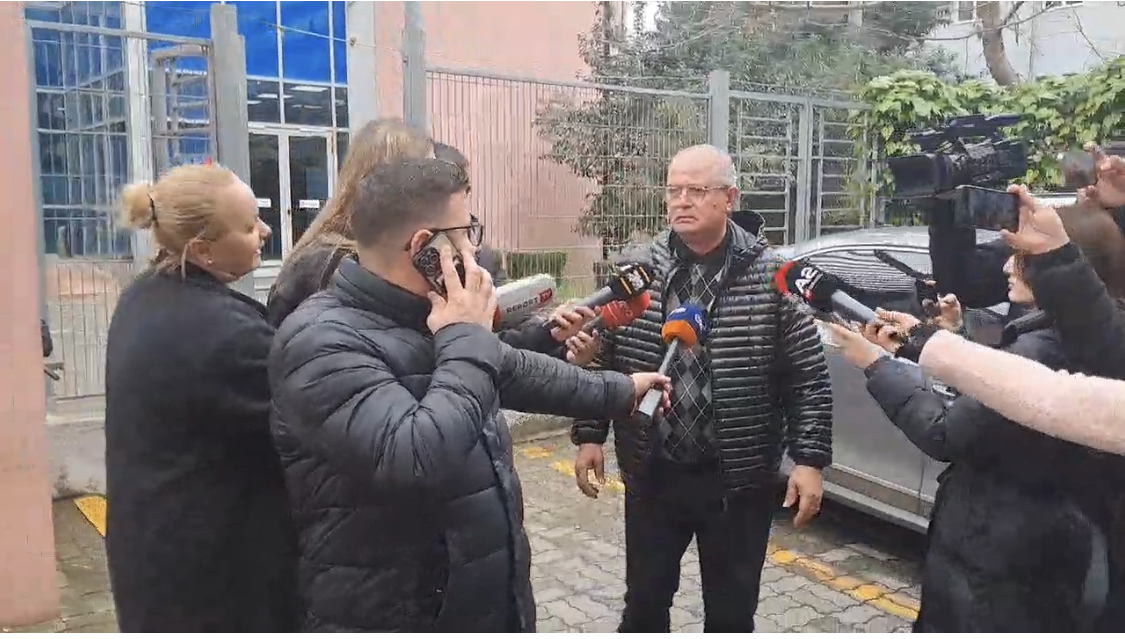 Pronari i Sky Tower pyetet për zyrat e Ajola Xoxas