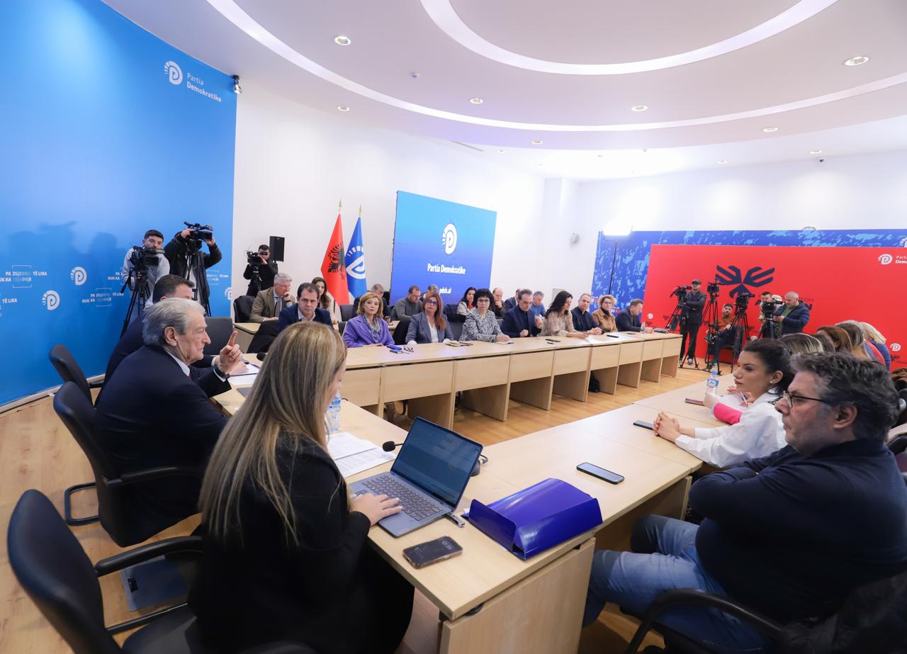 LISTA/ Kandidatët për primaret e PD, mbi 400 aplikime