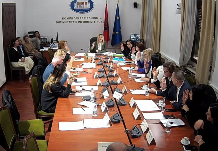 Komisioni i Medias vendos shkarkimin e Këshillit Drejtues të RTSH