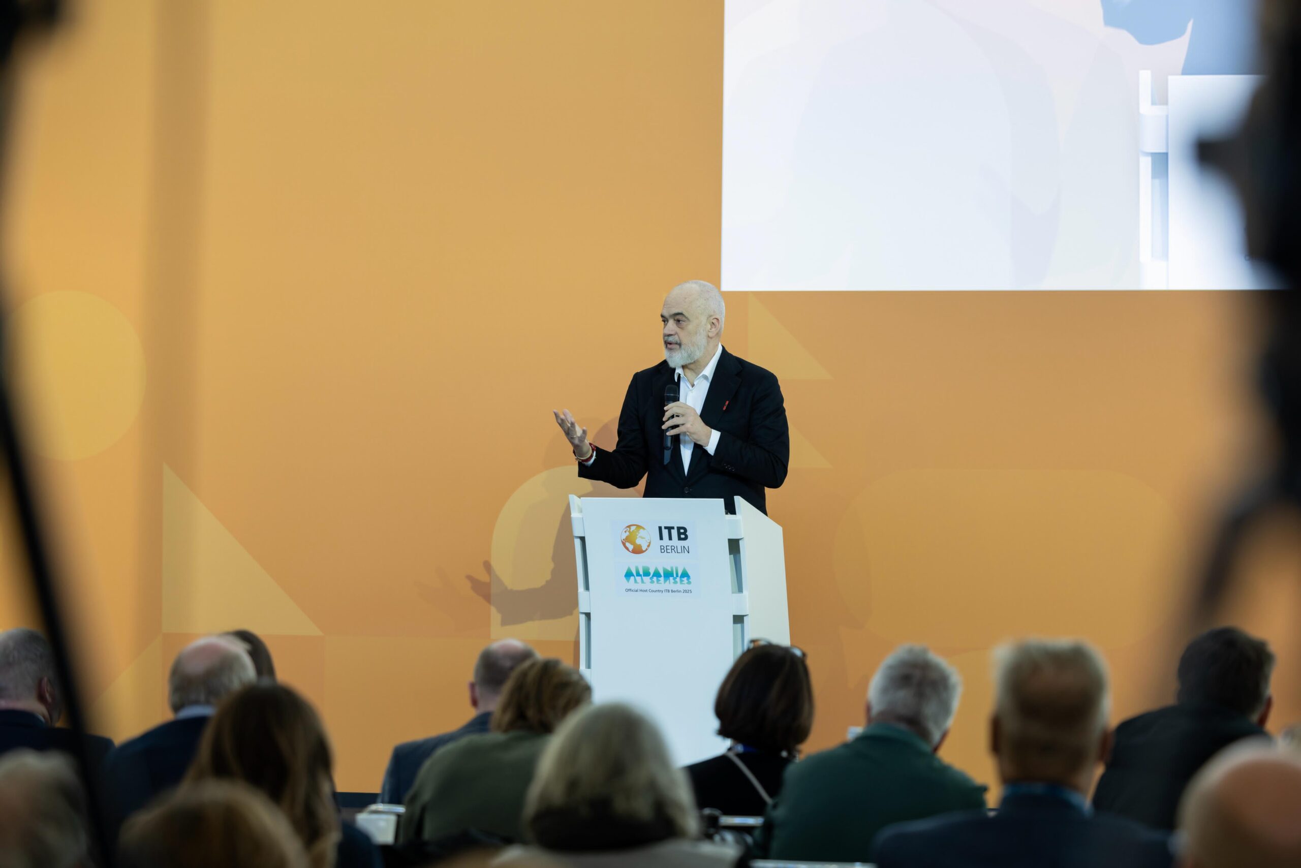 Edi Rama në Berlin: “Shqipëria dikur ishte Koreja e Veriut e Europës, sot një destinacion turistik në rritje”