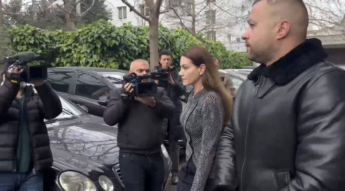 PAMJET/ Vendimi për Ajola Xoxa shtyhet për nesër, paraqitet në SPAK