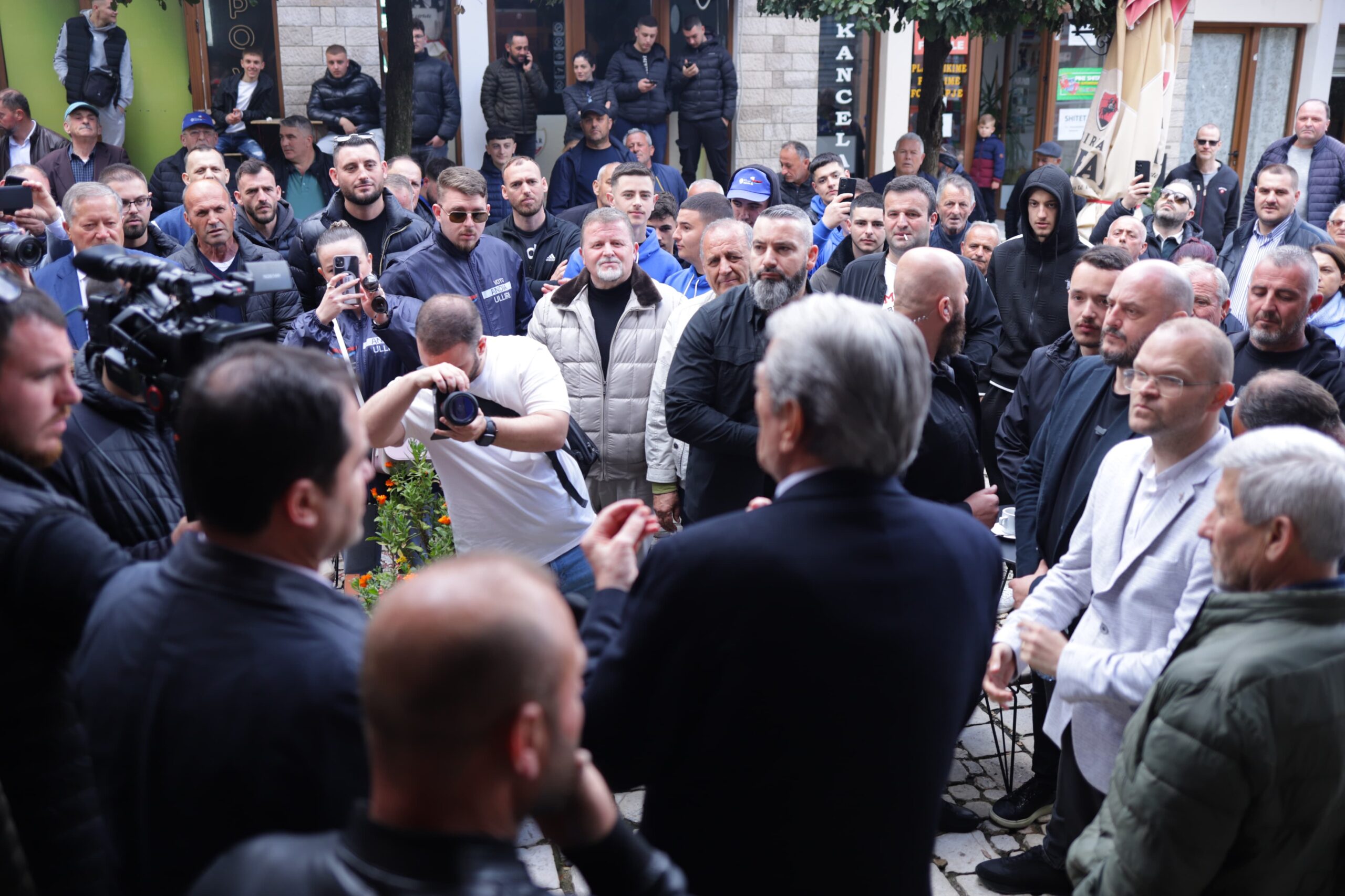 Berisha: Ne do 6-fishojmë subvencionet për çdo fermer! Rama vodhi fondet e BE-së dhe Krifcën e bëri këshilltare