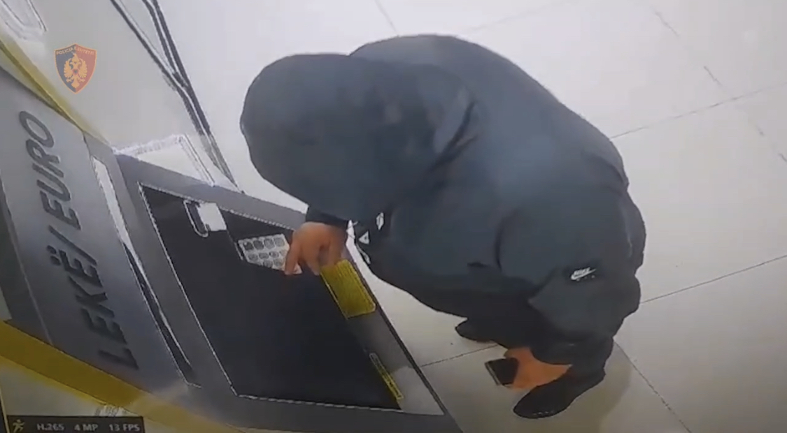 Arrestohet në Tiranë mashtruesi francez Said, kapet tek bankomati i bankës