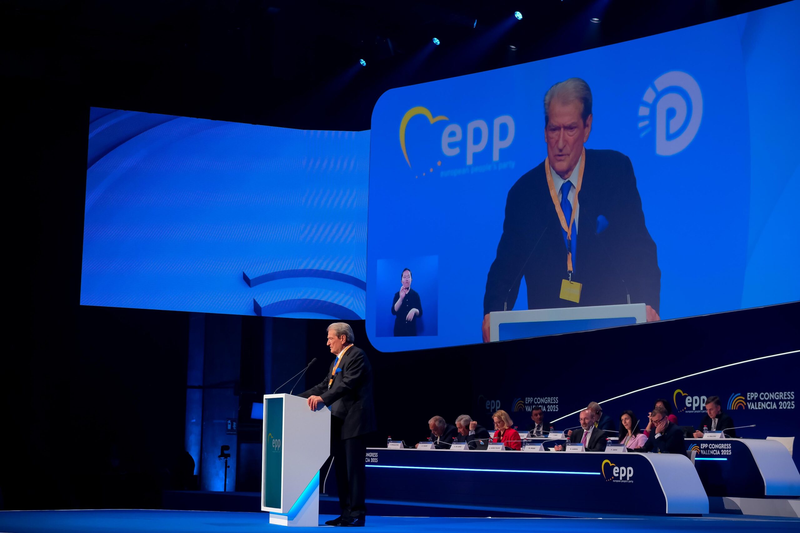 Berisha, takim me Mitcotakis në Valencia