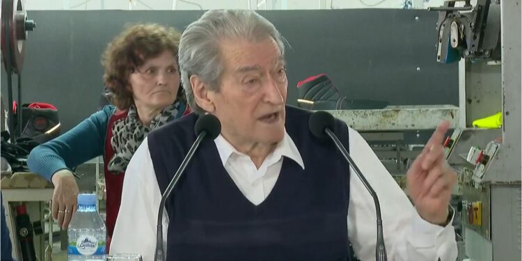 FAKT&FAKE/ Orientimi i lexuesit përmes titullit propogandistik mbi një lajm korrekt