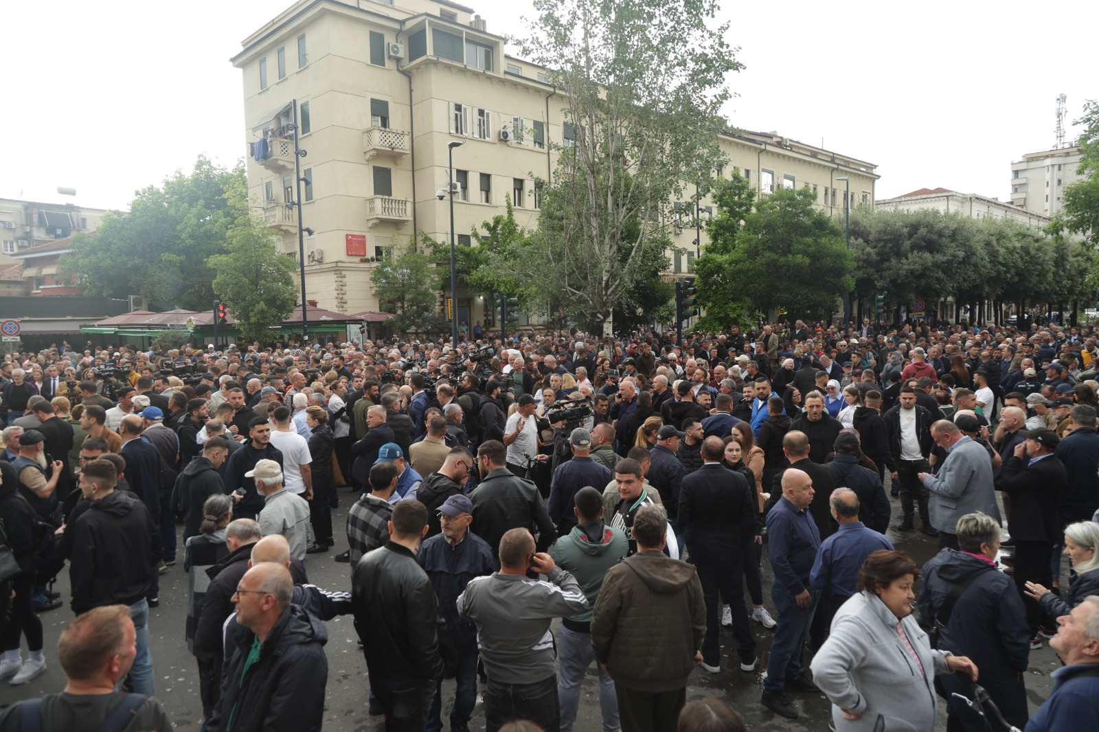Berisha nga Brukseli në protestë: Kemi aleatë të shumtë në këtë betejë!