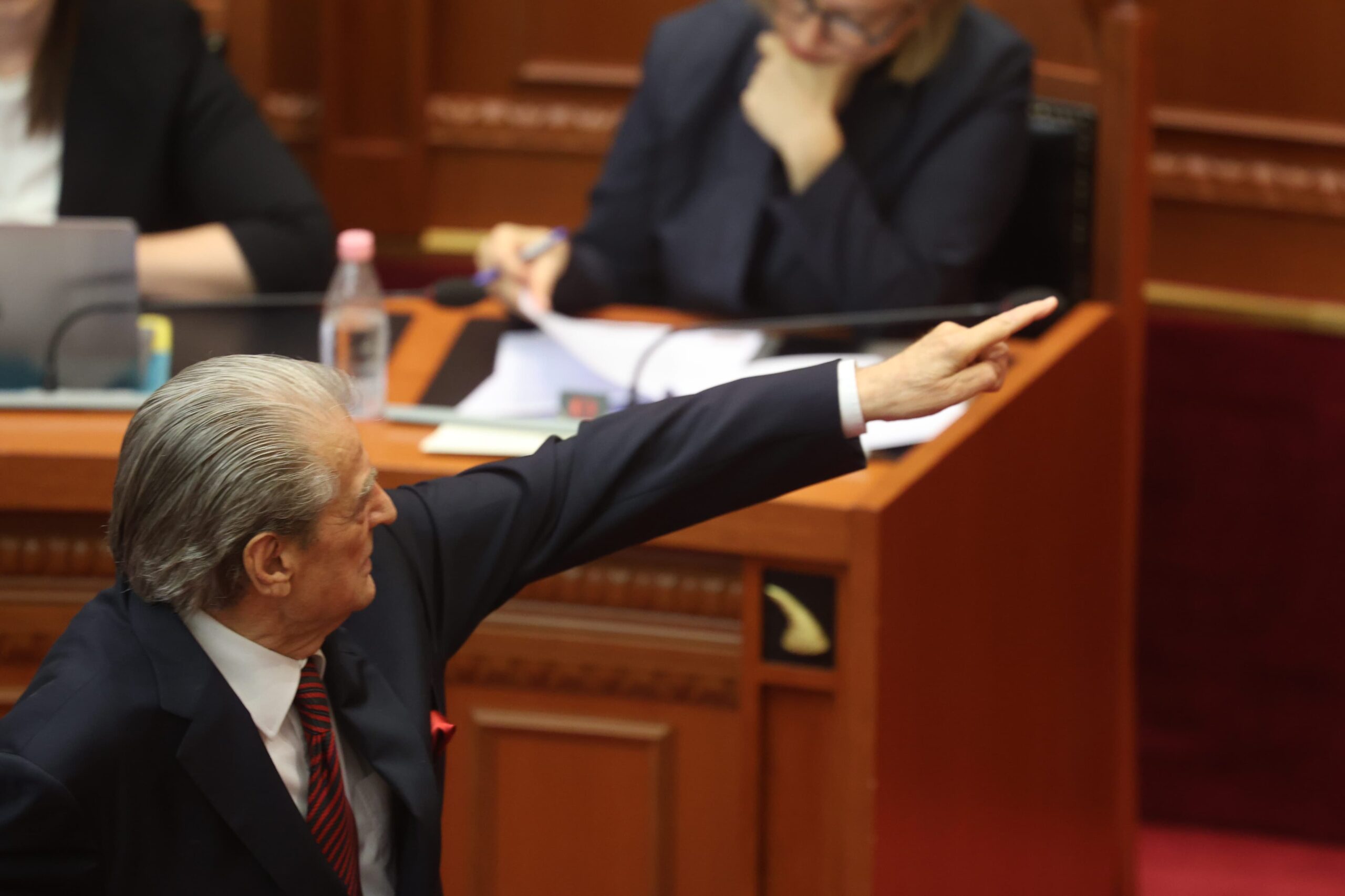 “Më e ndershme do ishte të vinte këtu Xhevdet Troplini e Altin Hajri”