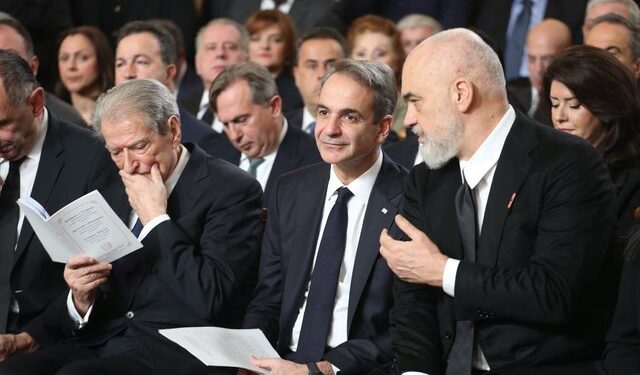 FAKT & FAKE / A po ndërhyn Greqia në zgjedhjet në Shqipëri