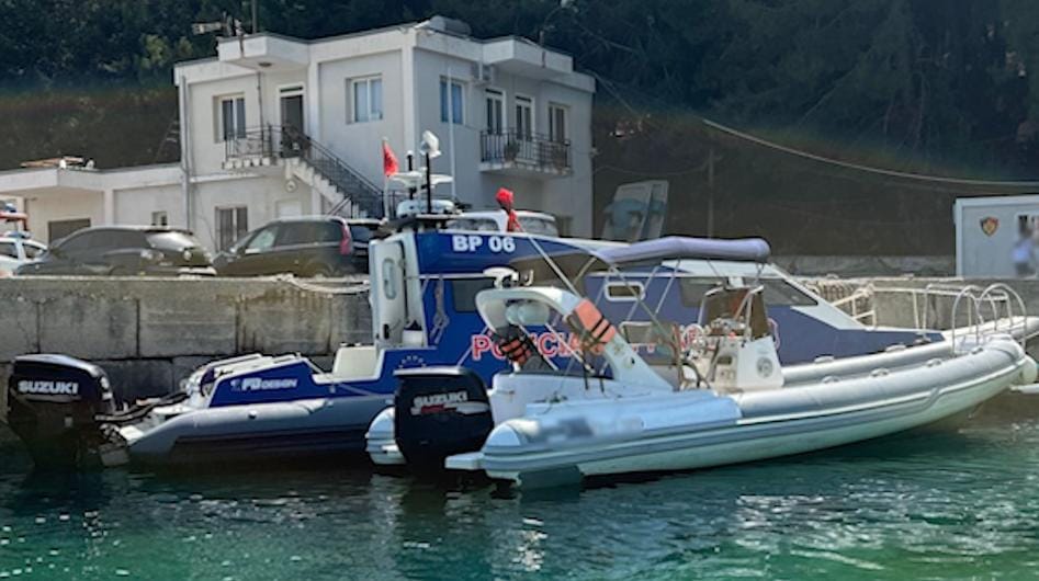 Motori i ujit godet gjermanin në plazhin e Gjipesë