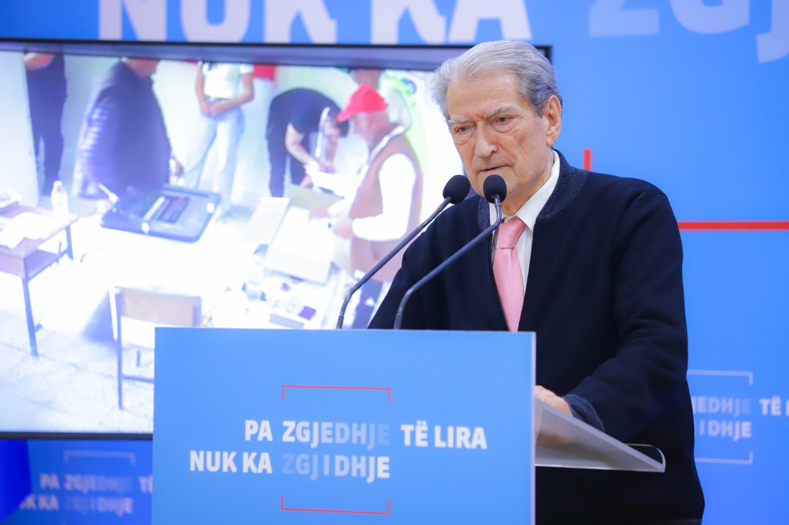 Berisha publikon të tjera video tronditëse me ‘trenin bullgar’ deri tek mbushja e kutive të votimit