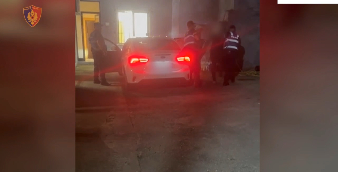 I vuri flakën me benzinë fqinjit, tronditet edhe policia e Librazhdit