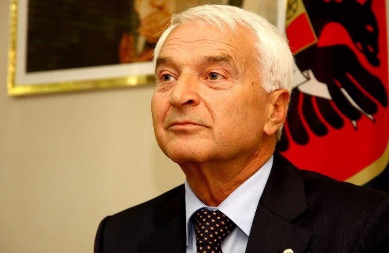 Ndahet nga jeta ish Kryeministri i Kosovës, Bujar Bukoshi, themelues i institucioneve paralele