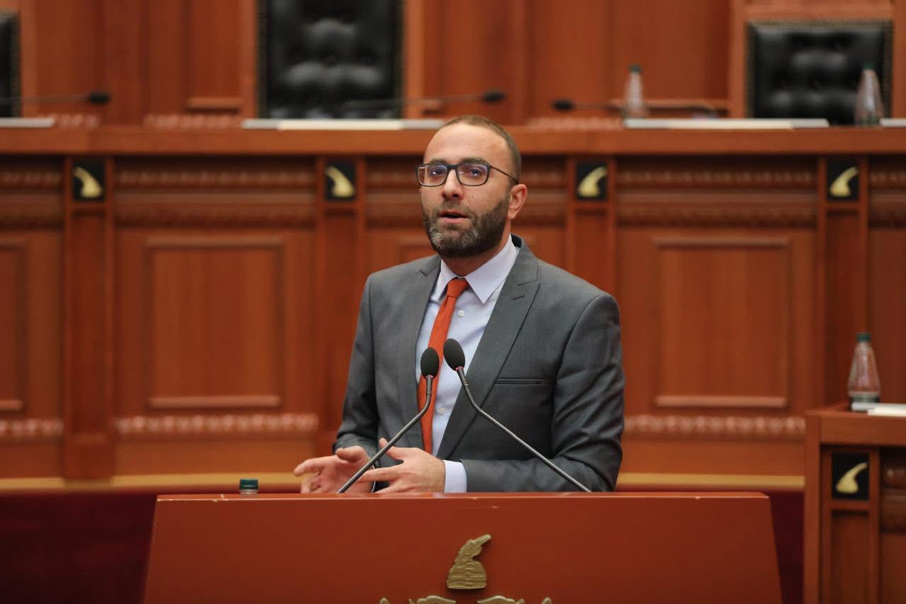 Bardhi-Spiropali: Anuluat seancen parlamentare, per te ngrene dreke ne Greqi