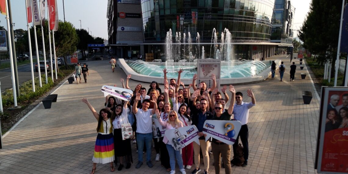 Dezinformimi, sfida e së vërtetës në epokën e besimit