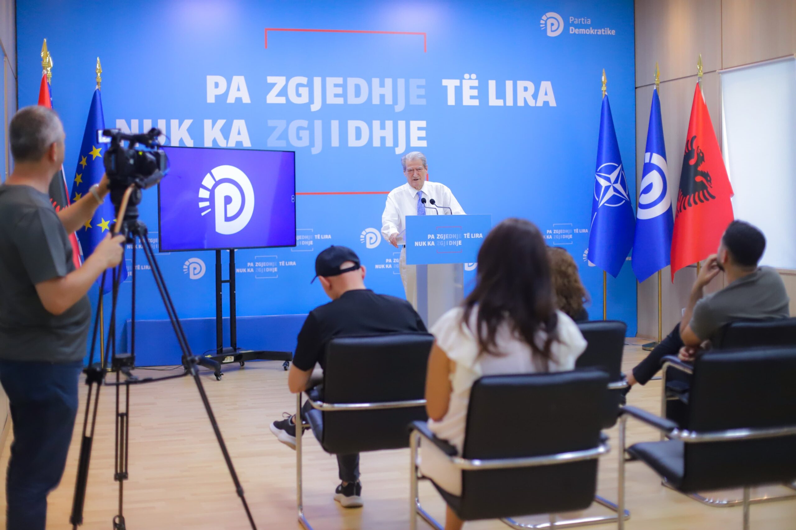 Largimi i Deromemajt, Berisha: Më dergoi një mesazh, nuk di ku e gjeti gjithë atë vlerësim nga Rama