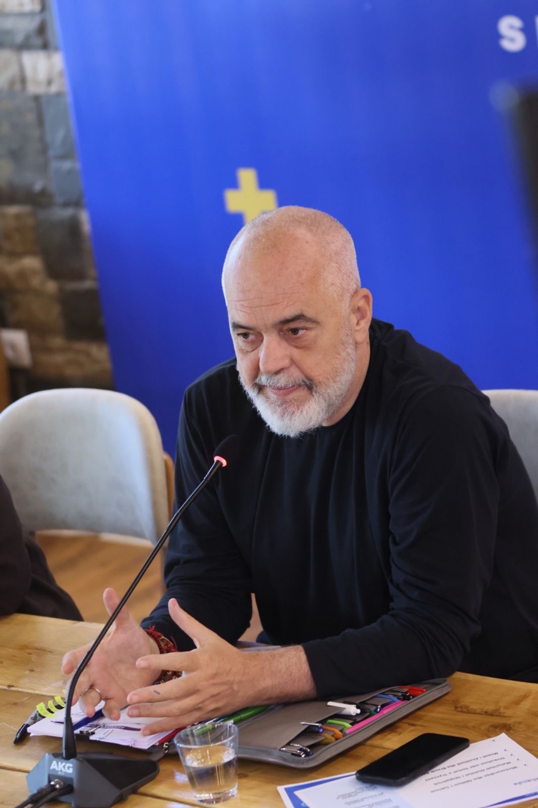 Rama nis shkarkimet në bashkinë e Tiranës me nënkryetarët