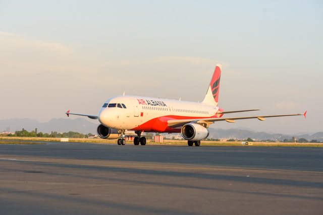 Air Albania, më shumë se një kompani ajrore: sfida, identitet dhe mbijetesa në një treg të vogël