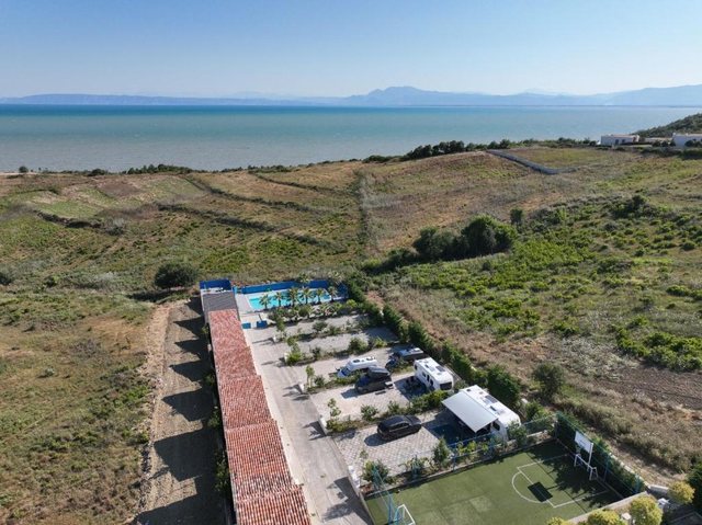 Arrestohet ish kryeinspektori i IMT në Durrës për vilat pa leje