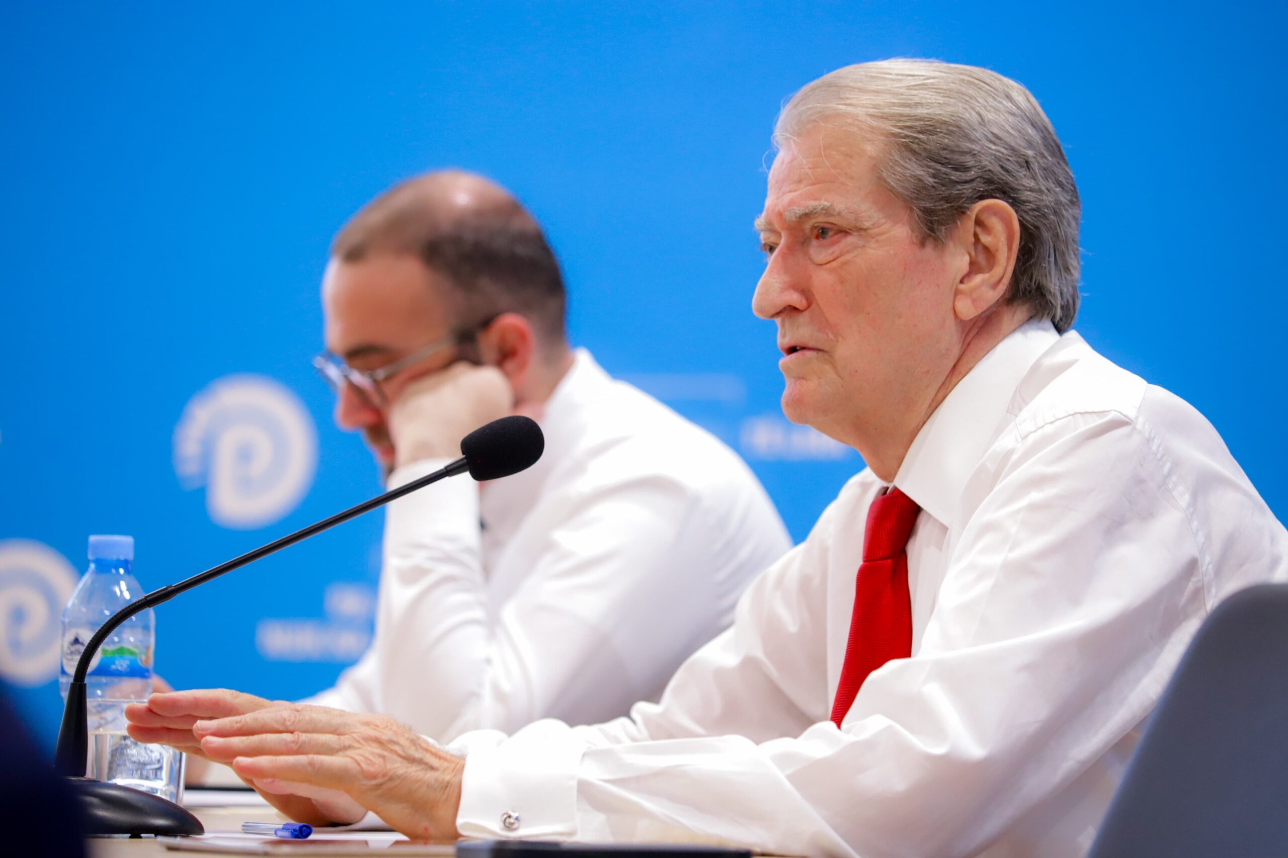 Tensionohet politika, Berisha mbledh grupin e PD: Duhen veprime, veprime dhe vetëm veprime ndaj organizatës