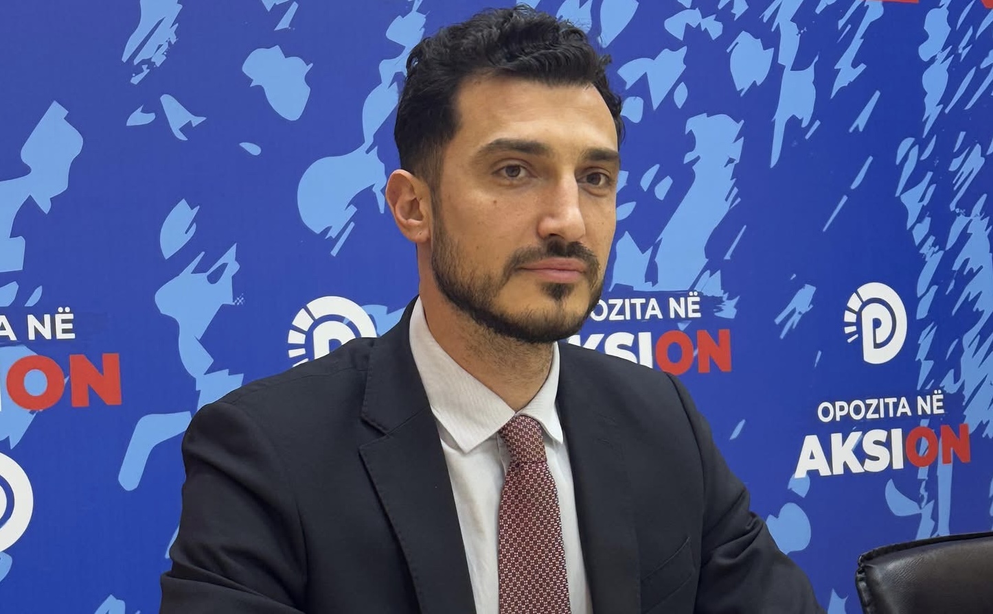 ANDI MUSTAFAJ/ Fuqia e Propagandës ose burgu i përbashkët i mendjes