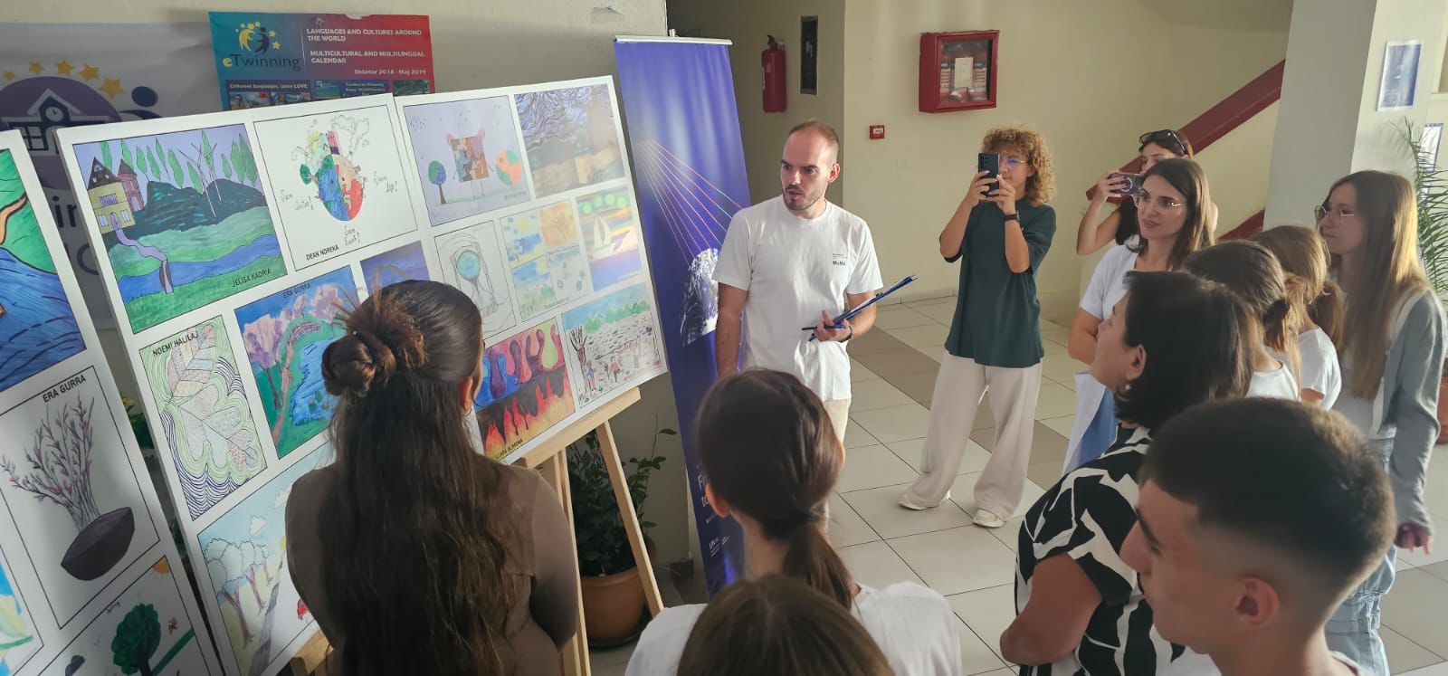 Aktivitete të veçanta nga të rinjtë, përfshihen në adresimin e ‘vrimës së ozonit’