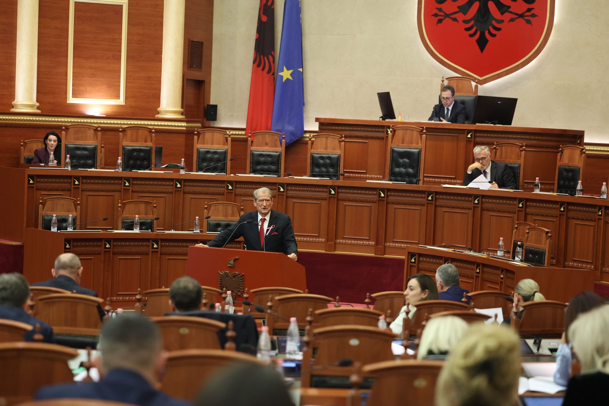 “Qytetarët presin 16 vite për një proces gjyqësor, dhe kjo ka si pasojë vetëgjyqësinë”