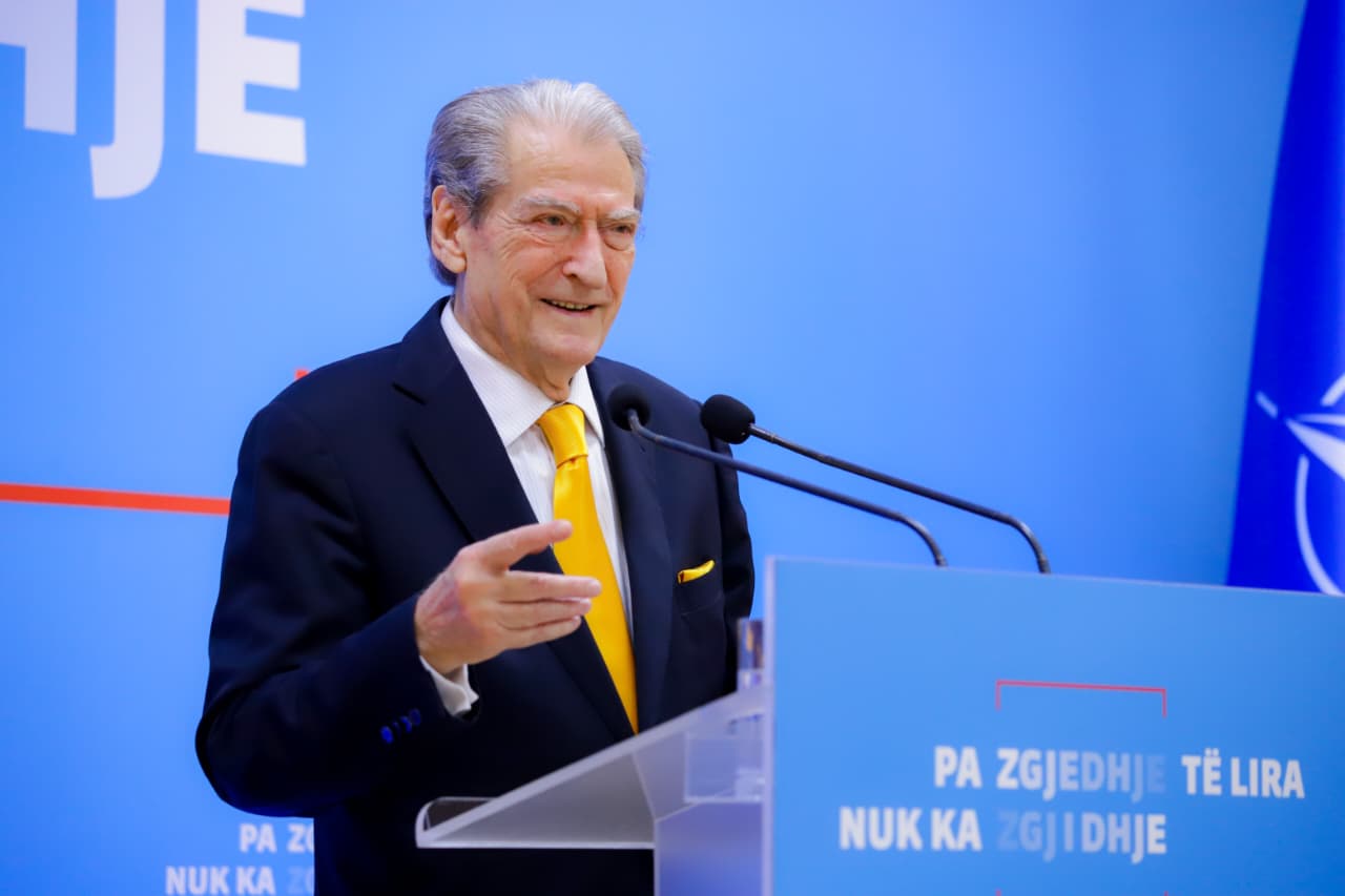 Deklarata tronditëse e Berishës: Veliajn e kanë nxjerrë nga burgu para tre netësh dhe e kanë çuar në drejtim të paditur!