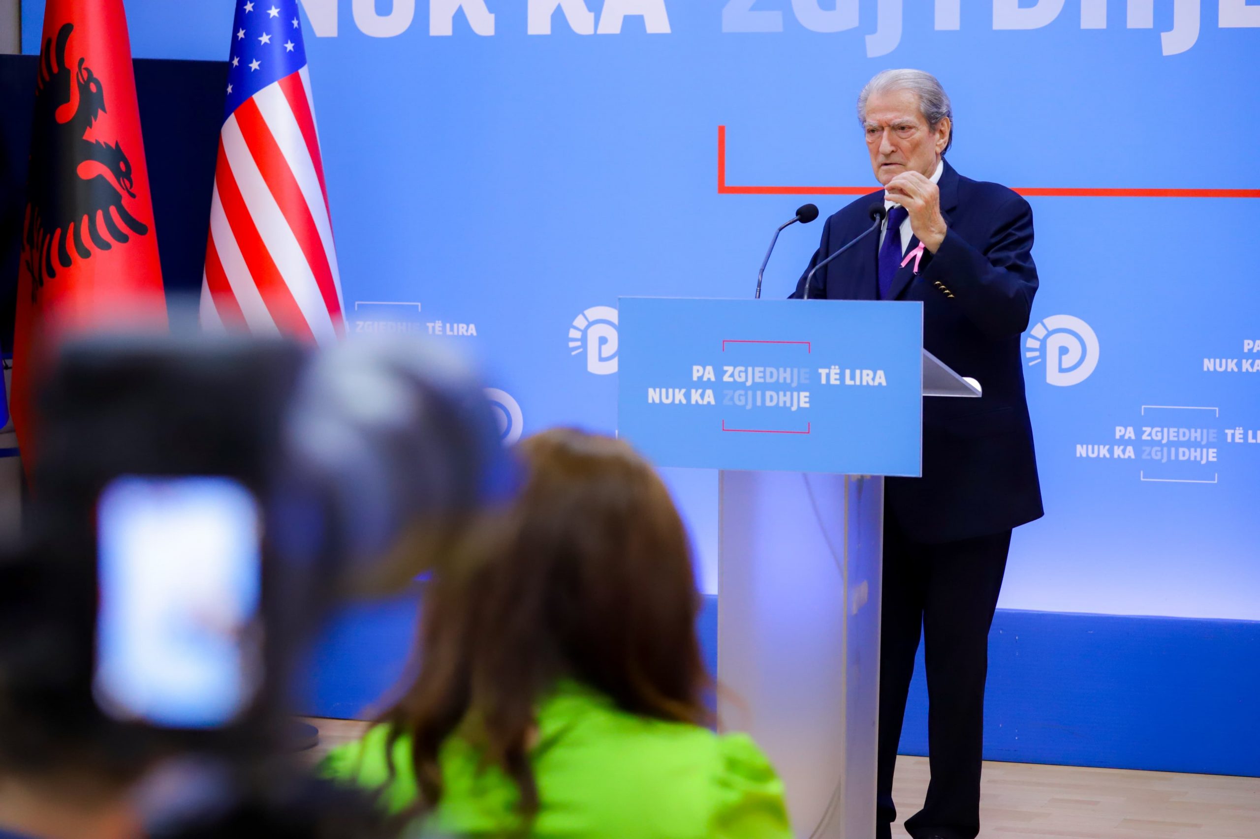 Berisha denoncon: Gjushi është arratisur nga vendi! Tritolin ia vuri Aldo Avdylaj