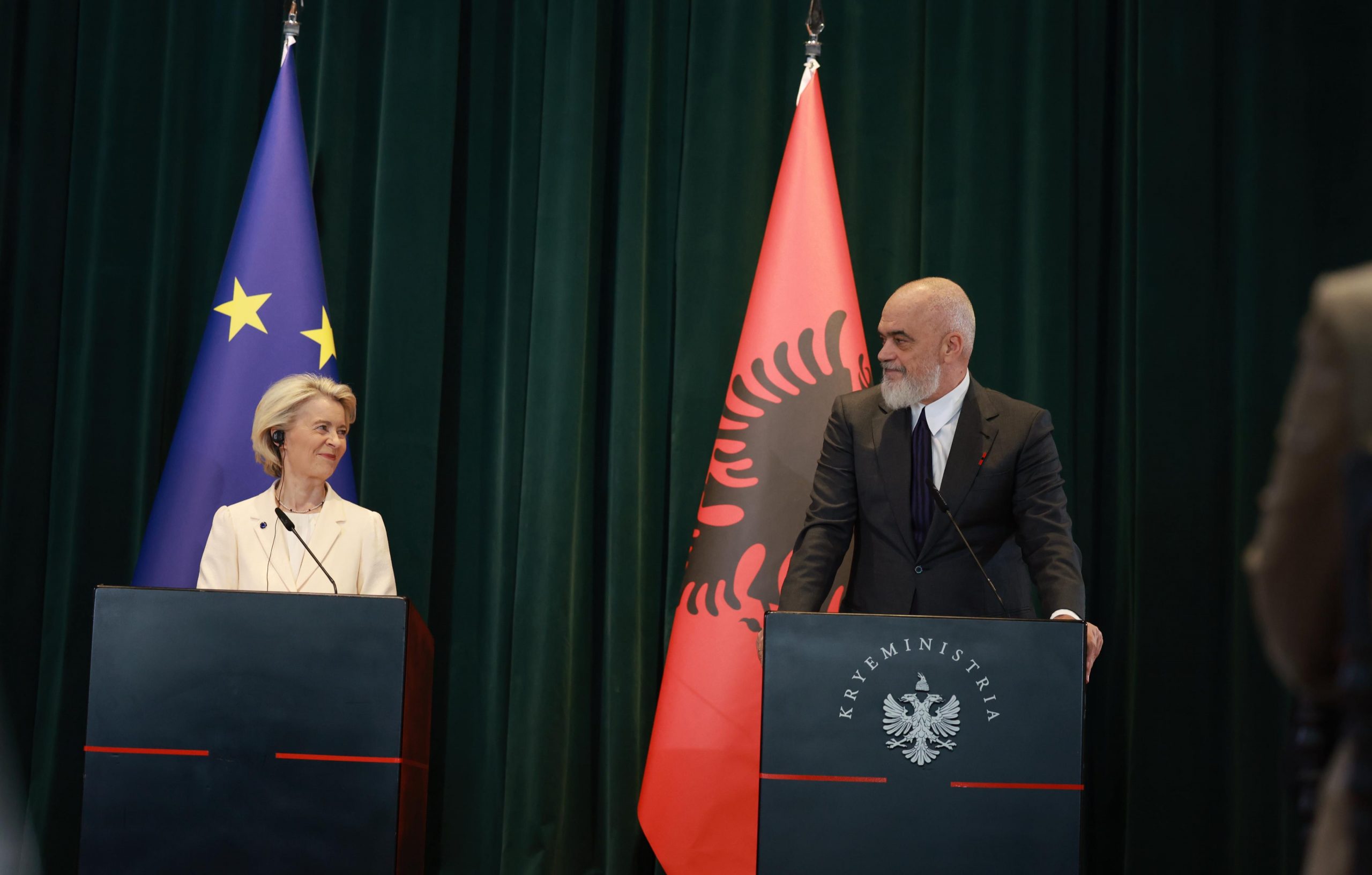 Von der Leyen: Shqipëria në rrugën e duhur drejt BE-së, kapitulli i fundit hapet këtë vjeshtë