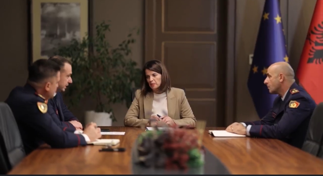 Qeveria ndalon ndalon përkohësisht qarkullimin e monopatinave elektrike