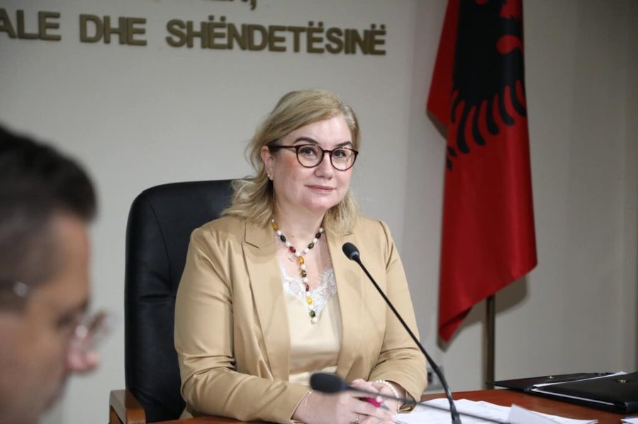 Zheni Gjergji emërohet drejtoreshë e Spitalit të Elbasanit, heq dorë nga funksionet në PD